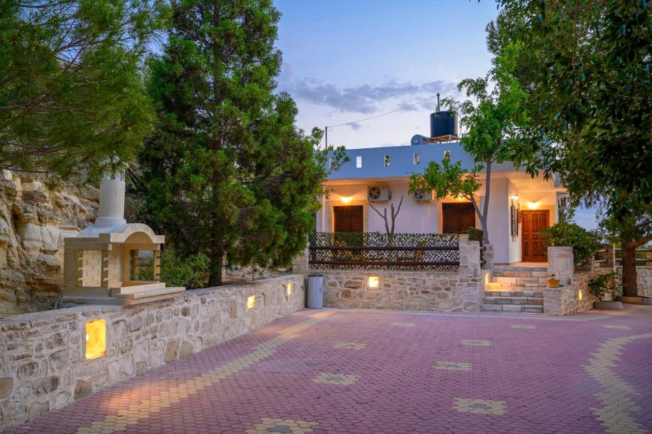 Villas Alexandros Kalamaki  Ngoại thất bức ảnh