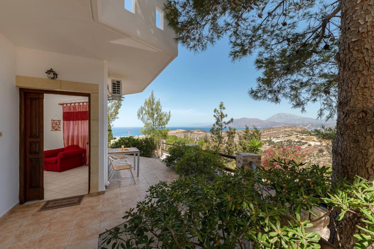 Villas Alexandros Kalamaki  Ngoại thất bức ảnh