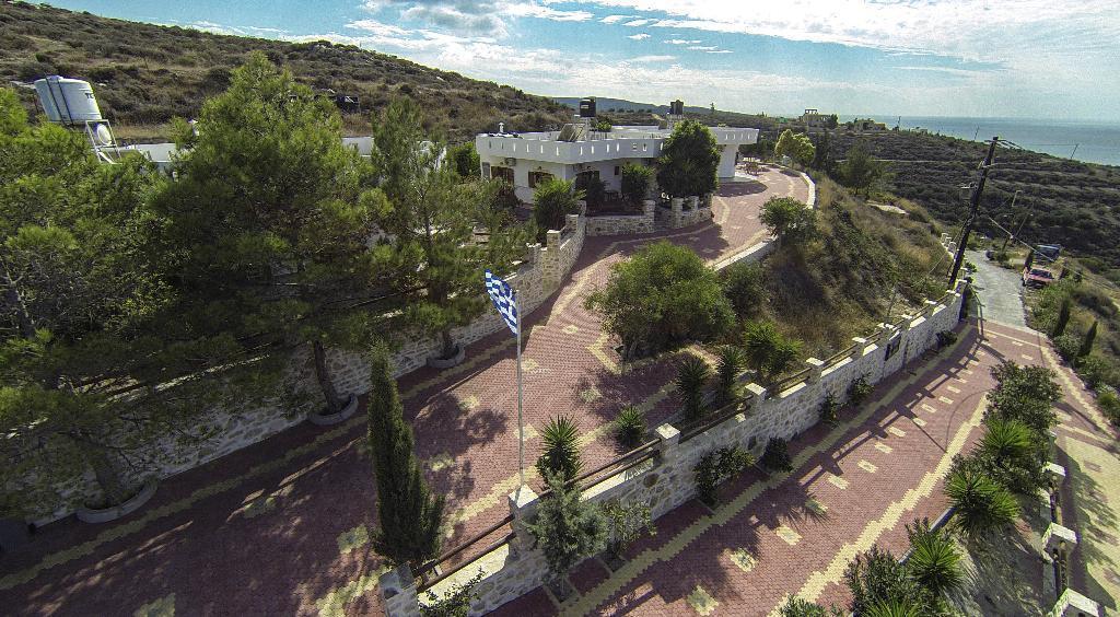 Villas Alexandros Kalamaki  Ngoại thất bức ảnh
