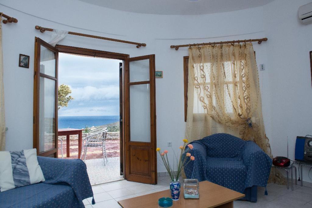 Villas Alexandros Kalamaki  Ngoại thất bức ảnh