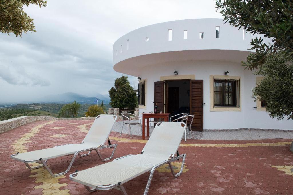 Villas Alexandros Kalamaki  Ngoại thất bức ảnh