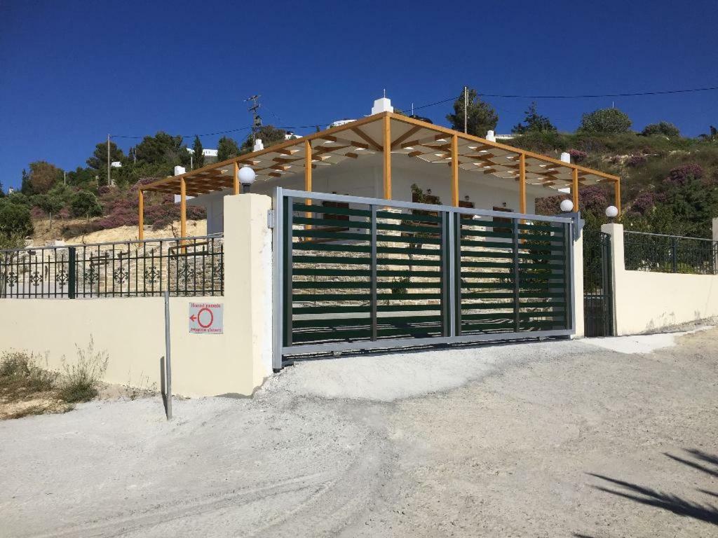 Villas Alexandros Kalamaki  Ngoại thất bức ảnh